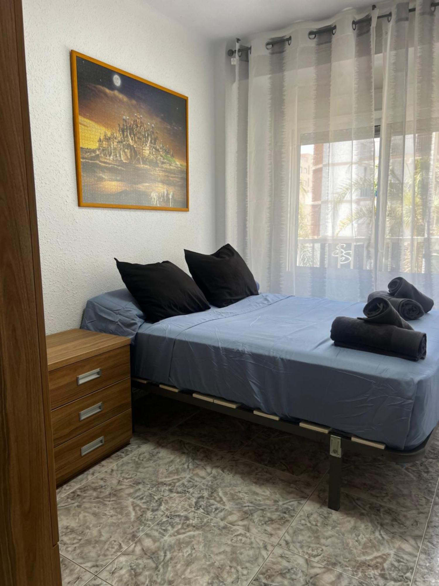 Apartamento 3 Habitaciones En Torre Del Mar A 50 Metros De La Playa Exterior foto