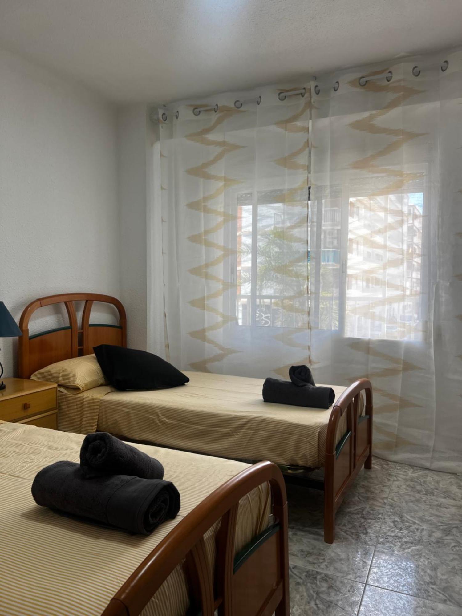 Apartamento 3 Habitaciones En Torre Del Mar A 50 Metros De La Playa Exterior foto