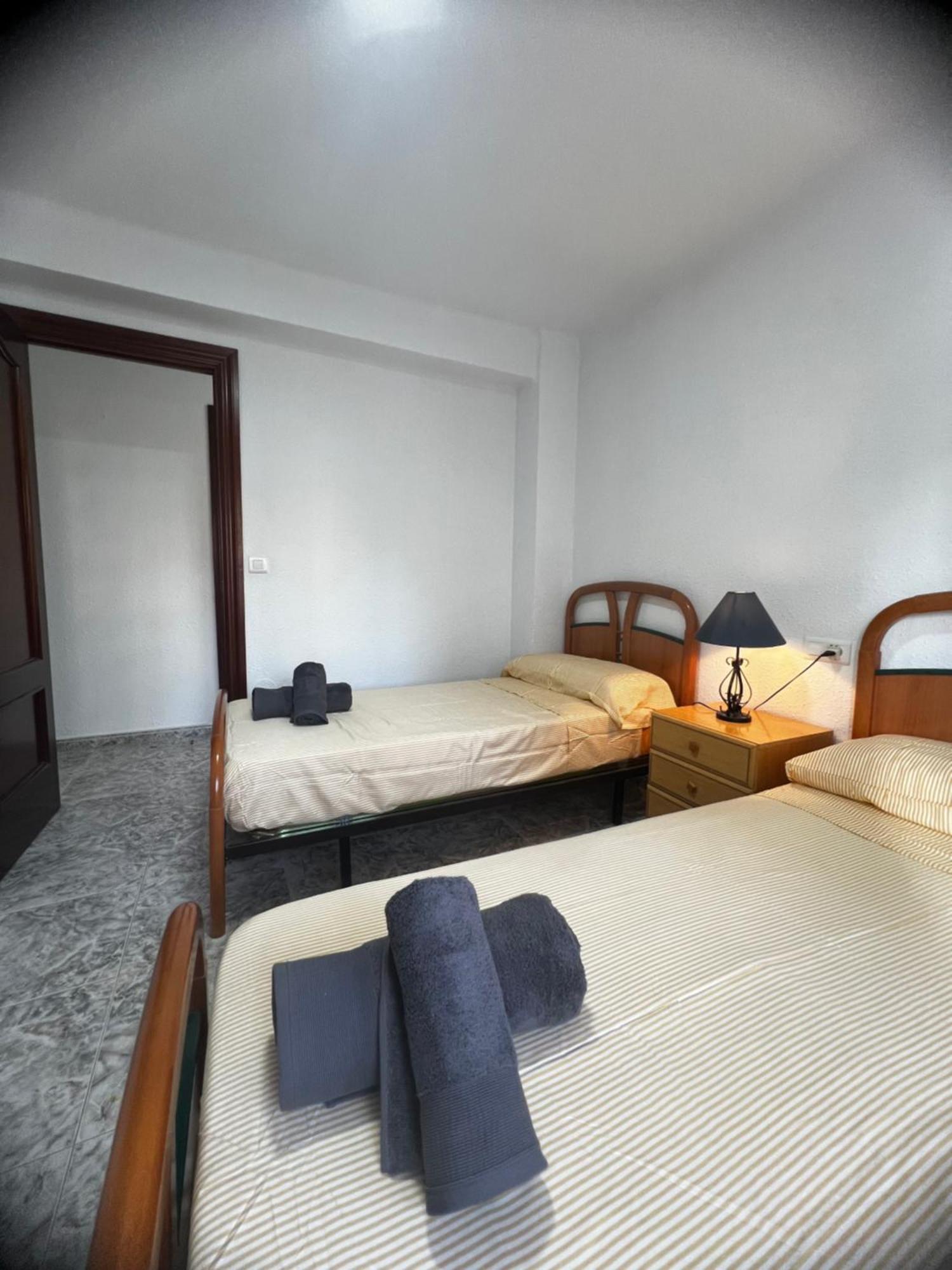 Apartamento 3 Habitaciones En Torre Del Mar A 50 Metros De La Playa Exterior foto